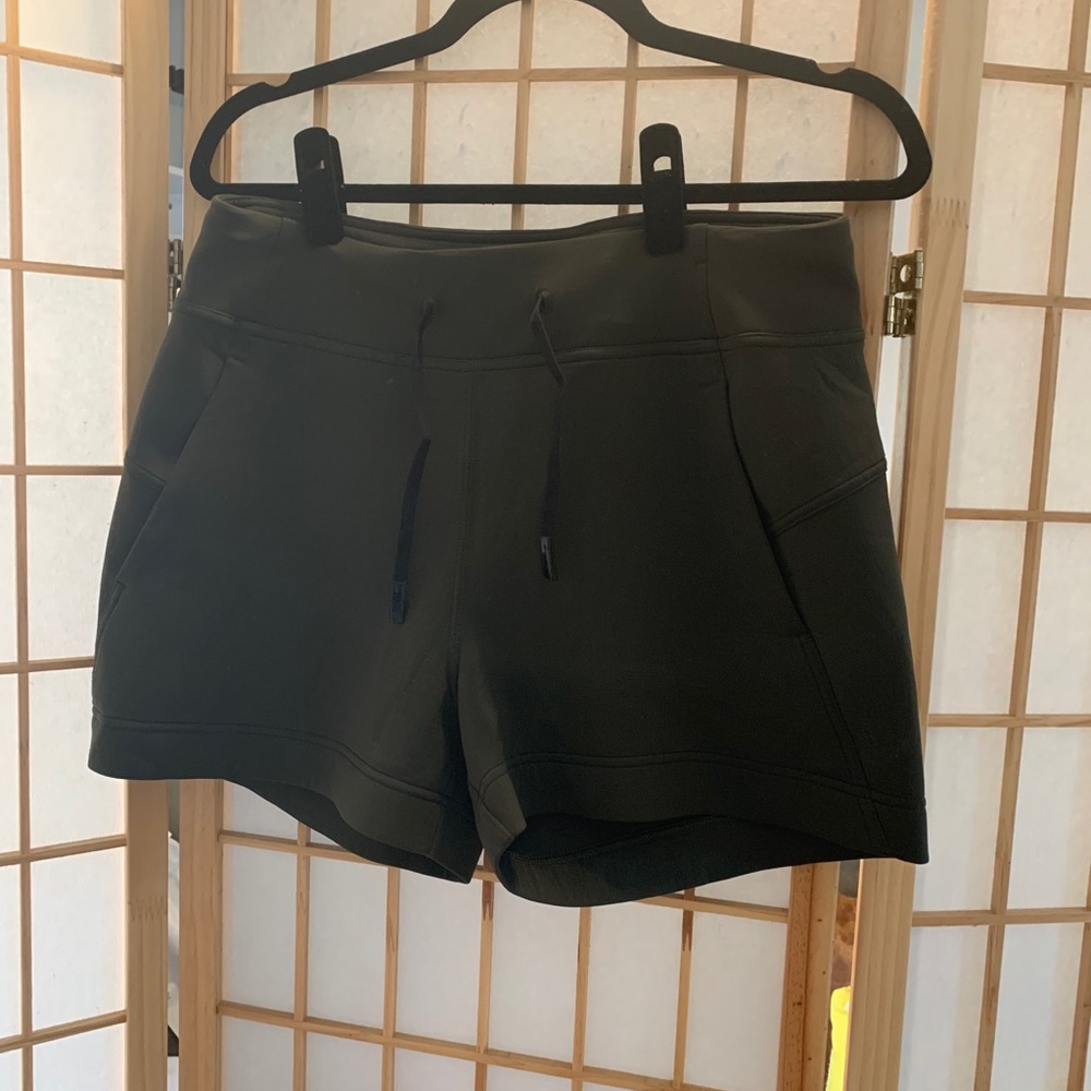 Lululemons shorts